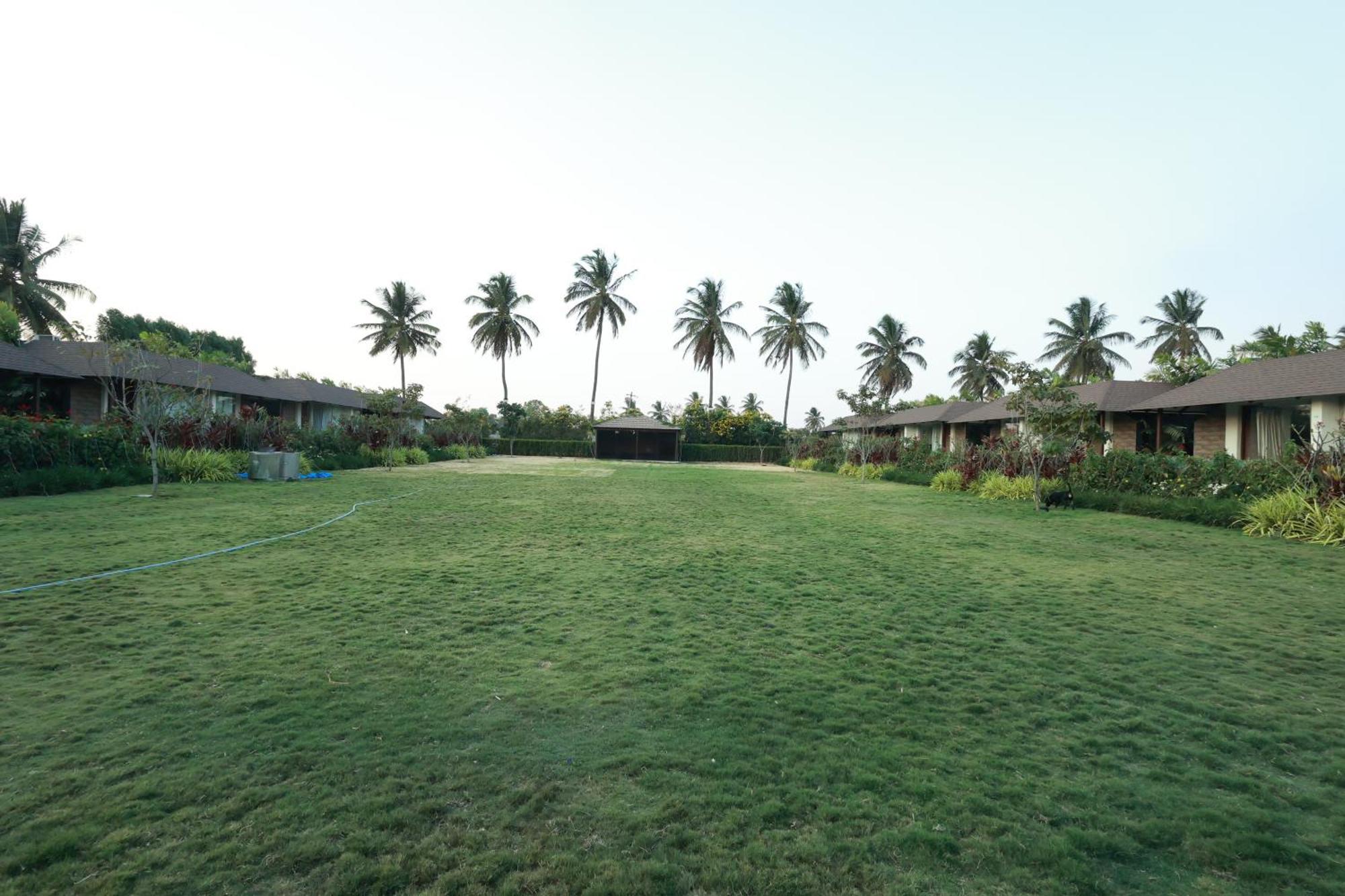 Veerdency Luxury Resort Devanahalli Exterior foto